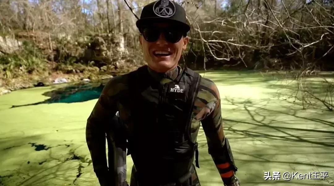 本以为是个恶心的臭水塘，没想到水下居然美到炸裂