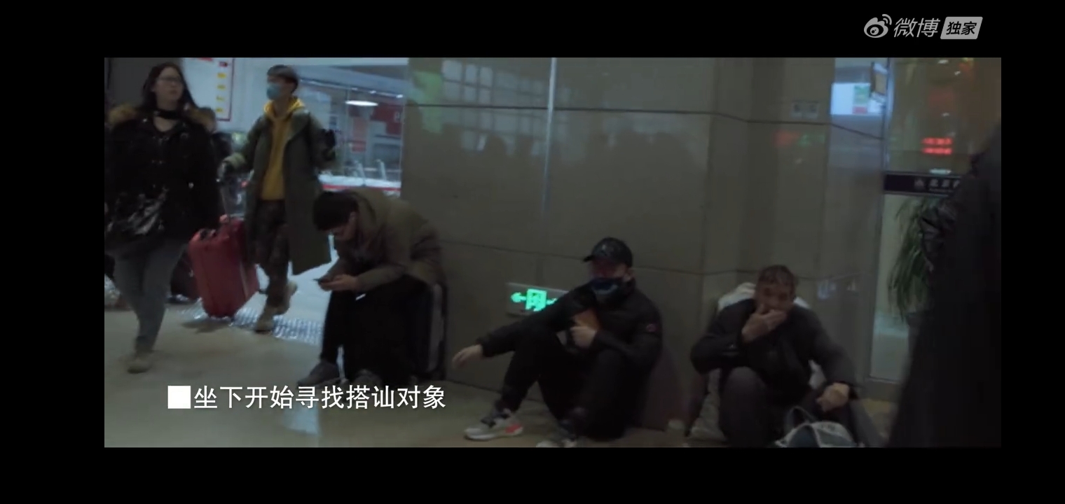 岳云鹏相声完整版送礼物,岳云鹏自费拍的短片