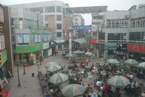 难说再见！自贡又一大型超市即将歇业，17年记忆将消失