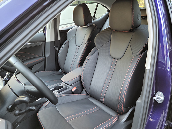 都说懂车的人买途安,斯柯达明锐pro对比别克威朗pro