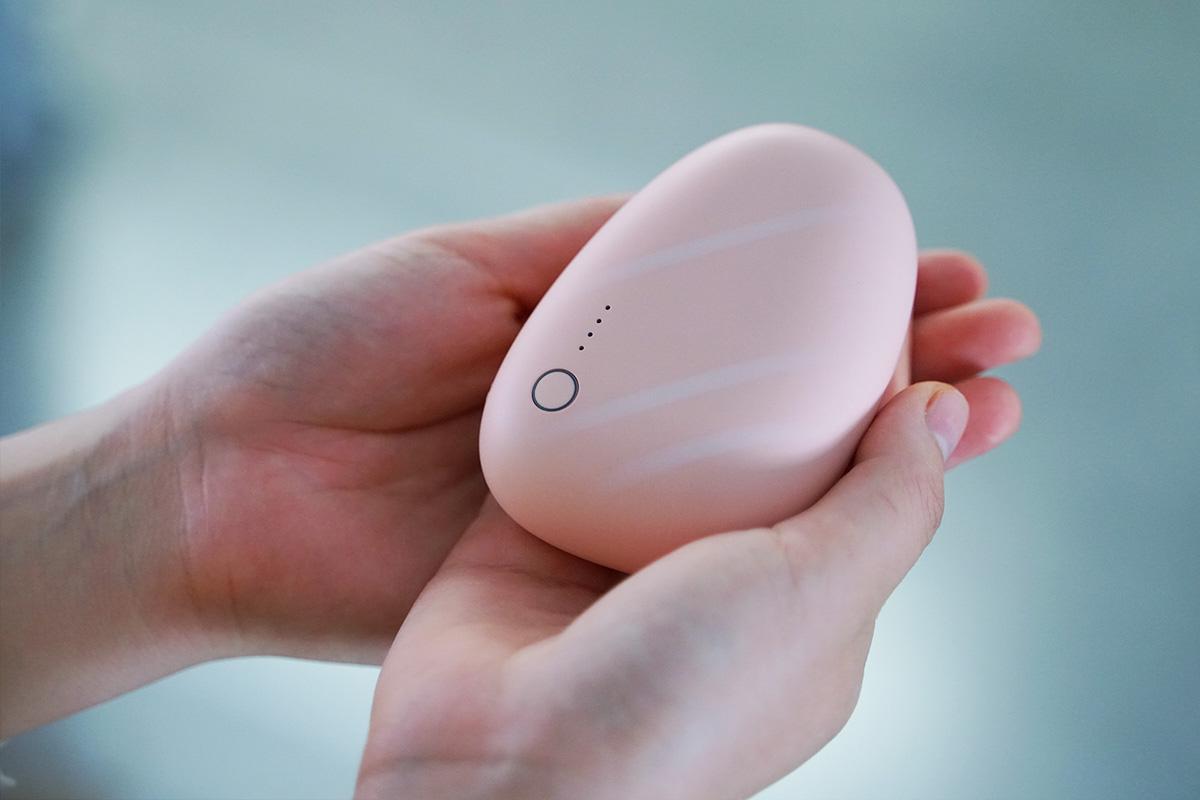 既能充电又能暖手的暖宝宝,既能暖手又能充电的充电宝