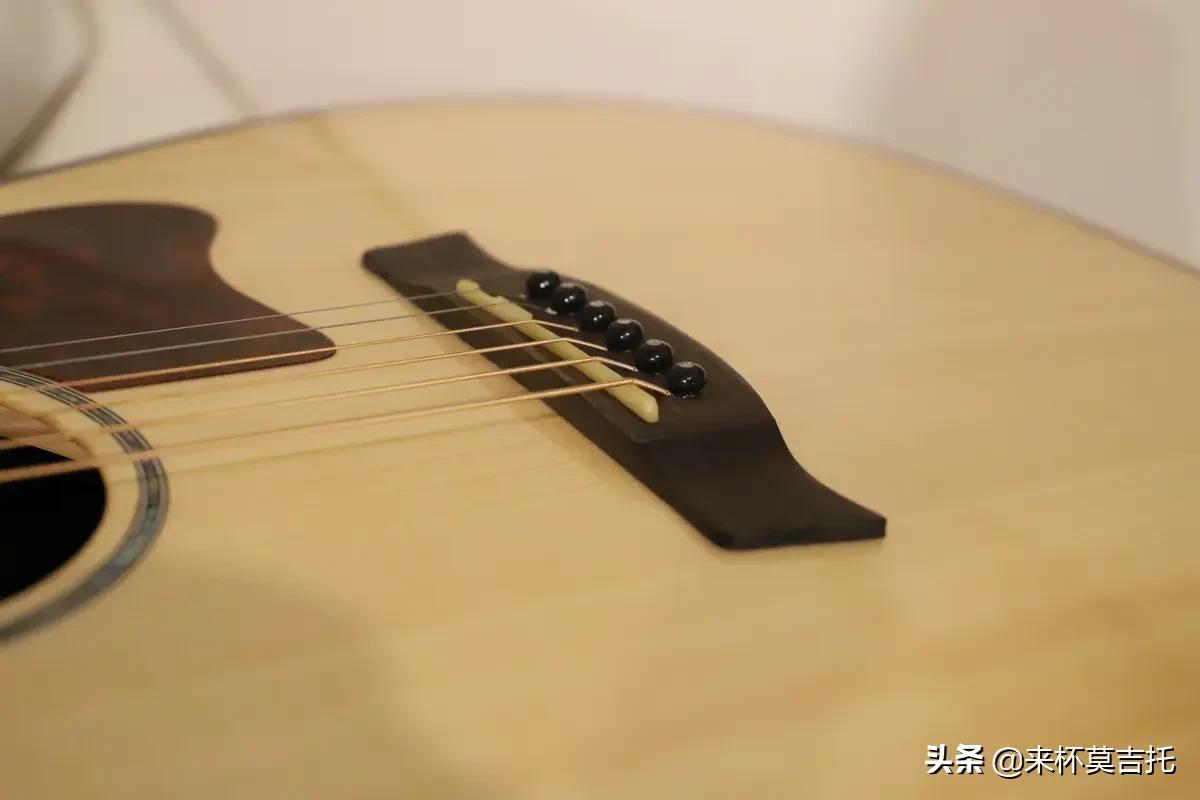 2000左右的吉他什么牌子好,吉他推荐1000到2000