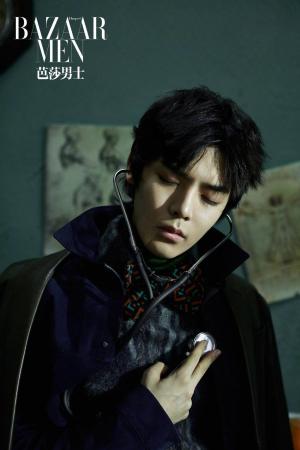 侯明昊时尚时装秀,侯明昊最新杂志封面芭莎男士点评