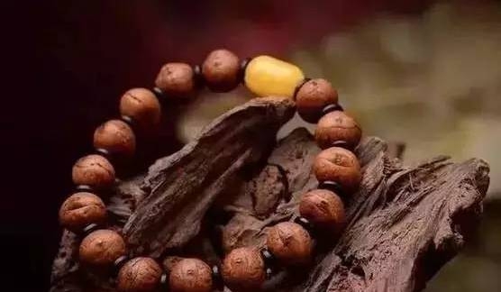 凤眼菩提手串脏了还能盘吗,凤眼菩提也会玩碎吗