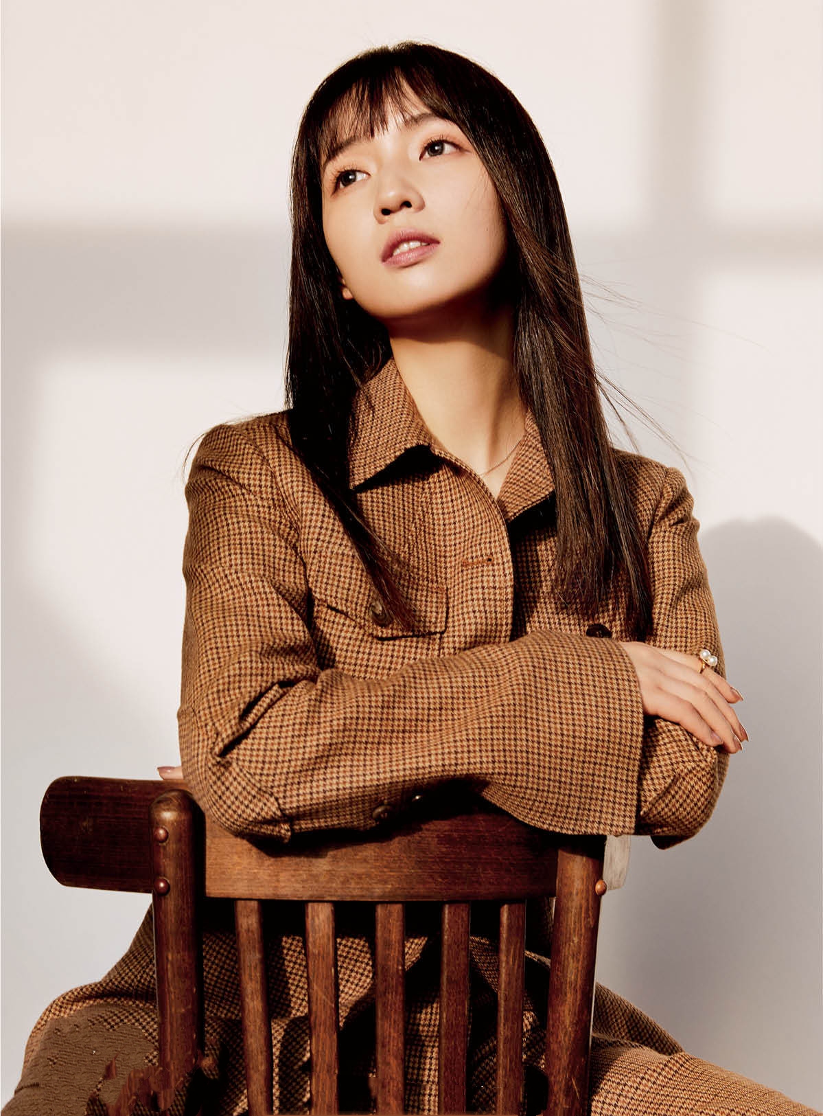 秦牛正威蓬松的头发视频,秦牛正威惊艳的照片