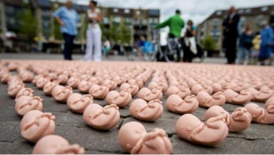 三个月流产后的孩子怎么处理最好,流产后的孩子怎么调理