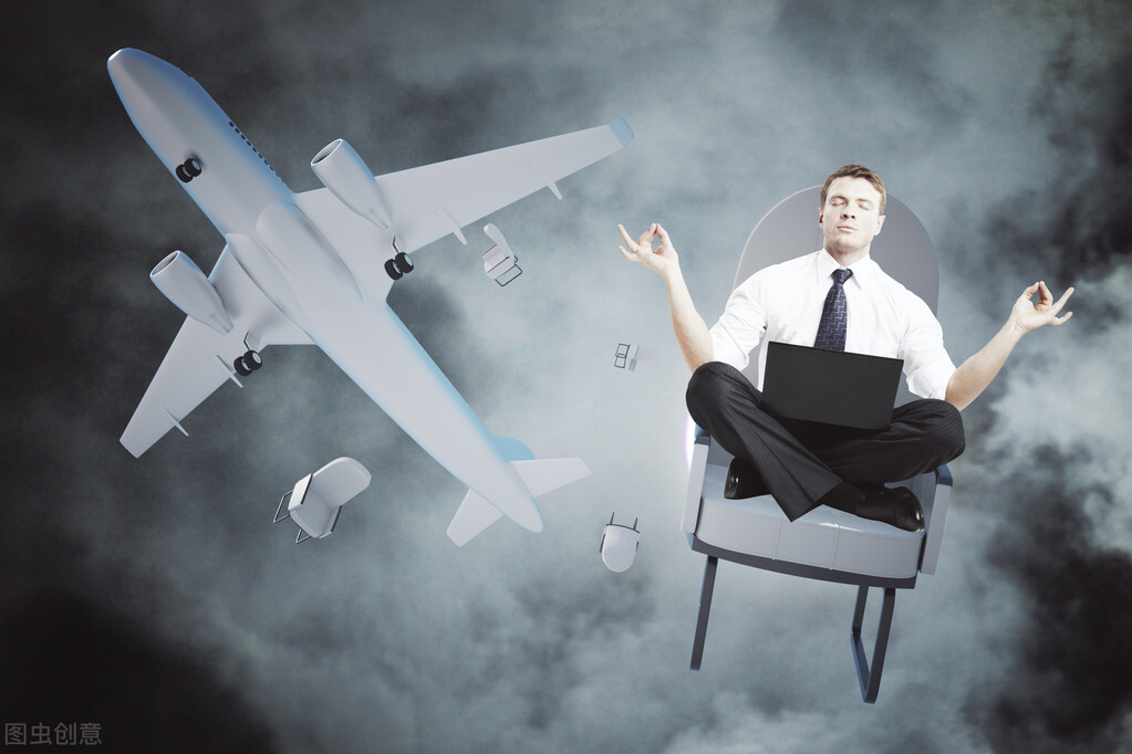 22岁空姐万米高空逃生没有降落伞,空难飞机坠落全过程