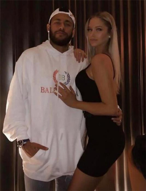 巴西球星内马尔相片,巴西队内马尔生活帅照