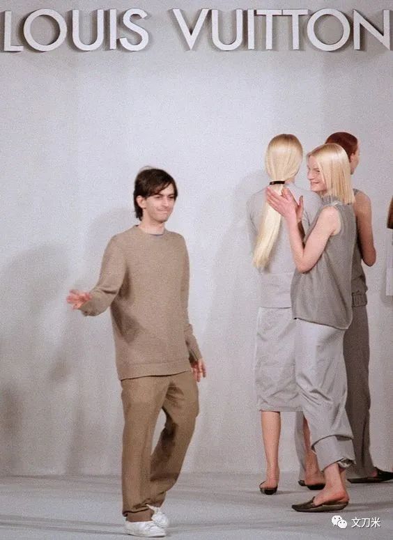 从换人史看LVMH敛金术