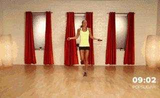 跳绳是减肥王牌，每天跳绳500个，赘肉悄悄不见，让你慢慢瘦下来