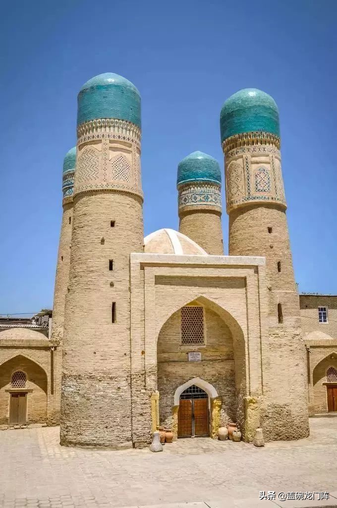 *疆新**往西，这片神奇的处女地，去一次相当环游大半个世界！