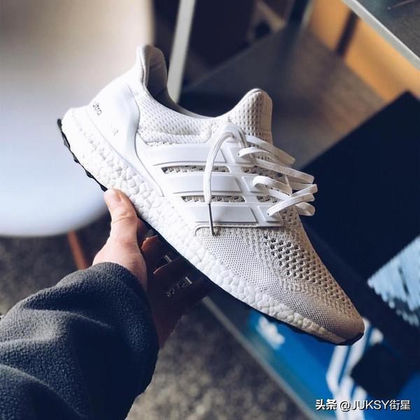 别人穿跑鞋像余文乐自己穿就像余天？那是因为你没选到这5双！