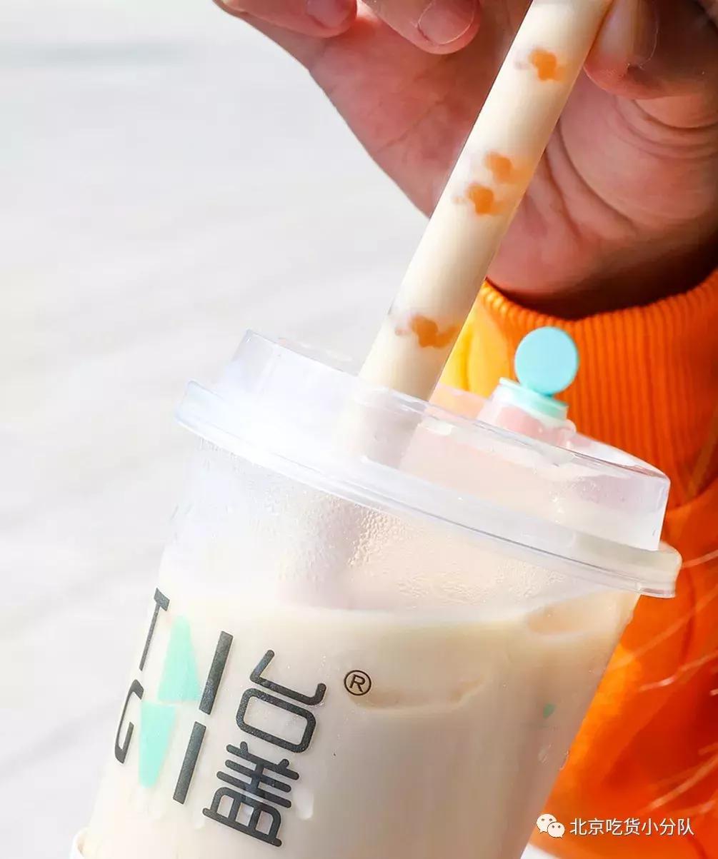 深圳四万人排队买奶茶,深圳排队2万人的奶茶叫什么