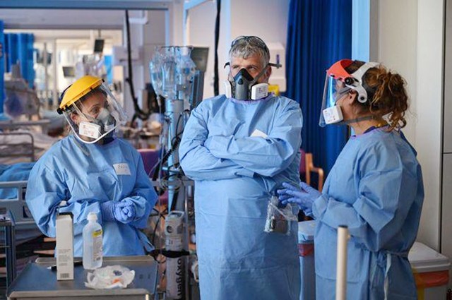 各国抛售美国国债对黄金的影响,抛售美国国债换回的是美金吗