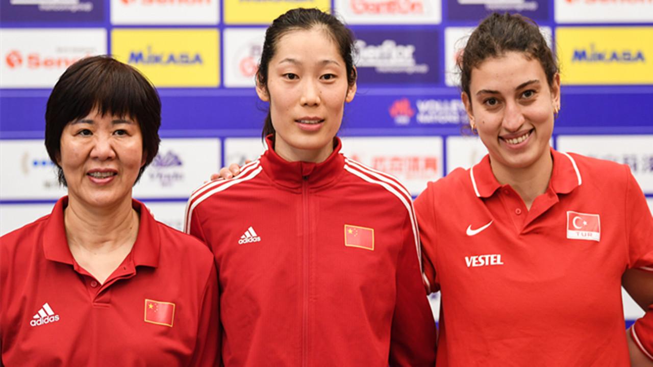 中国女排队长朱婷个人简历,中国女排队长朱婷成长史