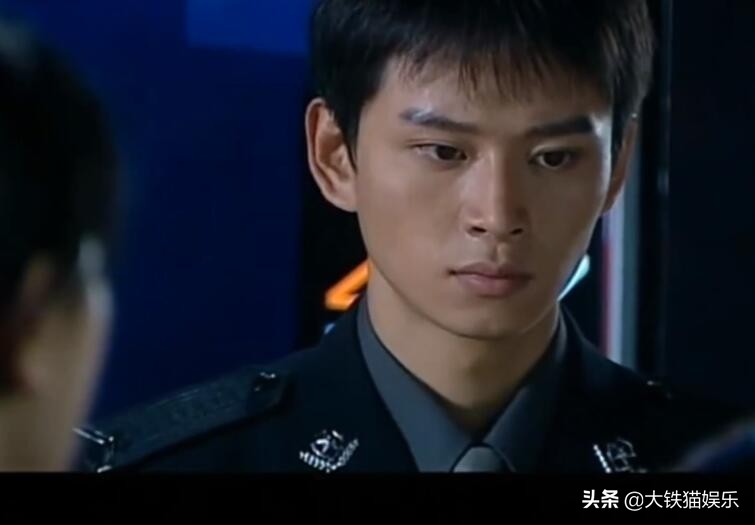 10位男星颜值今昔对比,10位男歌手今昔对比