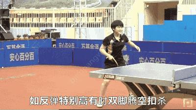 讲解平高球技术动作,高手杀球慢动作