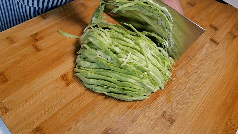 蔬菜煎饼的家常做法电饼铛,蔬菜煎饼怎么做好吃又简单