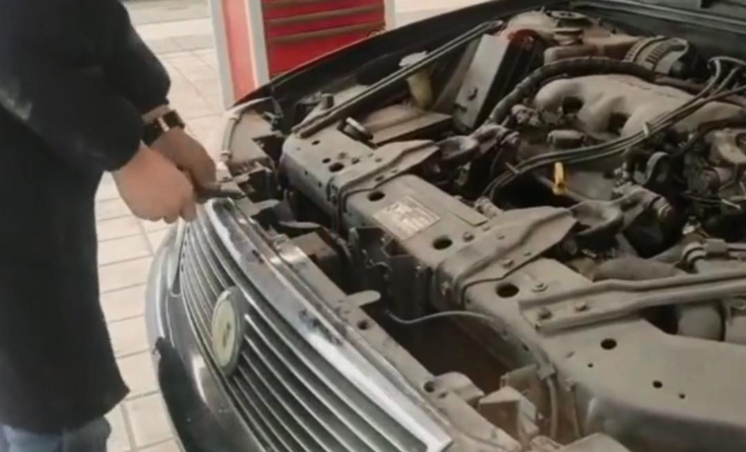 就这辆破君威，他们要花重金修复！还要弄成“阴阳脸”,2