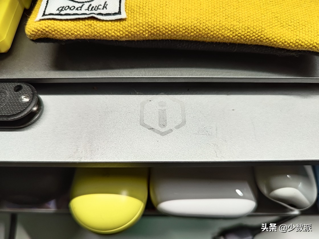 这也许是设备最多的桌面？我的「实用主义器材派」桌面分享