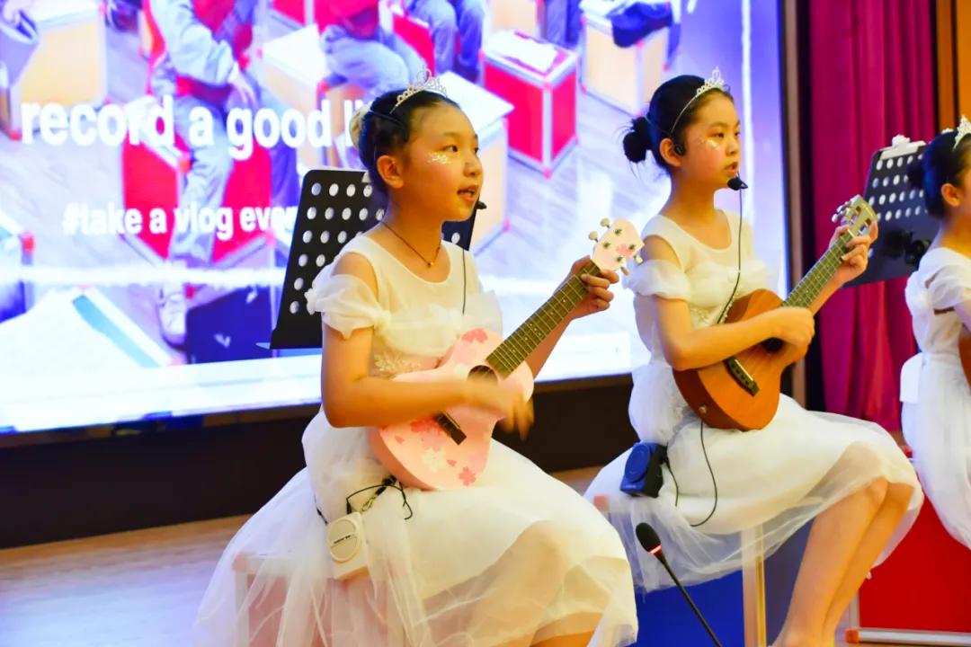 儿童庆祝建党100周年文艺汇演,庆祝建党百年文艺演出儿童合唱
