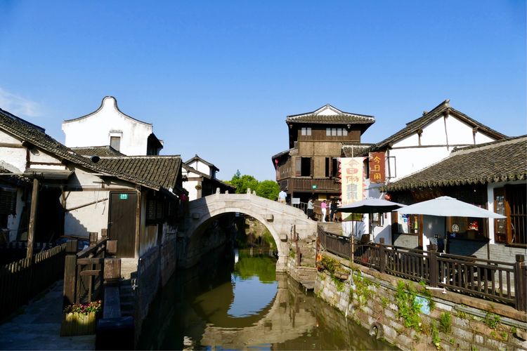 私藏在上海都市深处的古镇，闹中取静，你知道是哪吗？