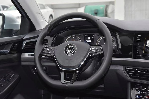 空间大动力好舒适性好的轿车推荐,宝来2023款1.5l自动畅行限量版动力