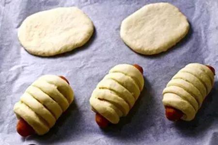 法式蒜香烤肠面包做法,丹麦烤肠面包做法