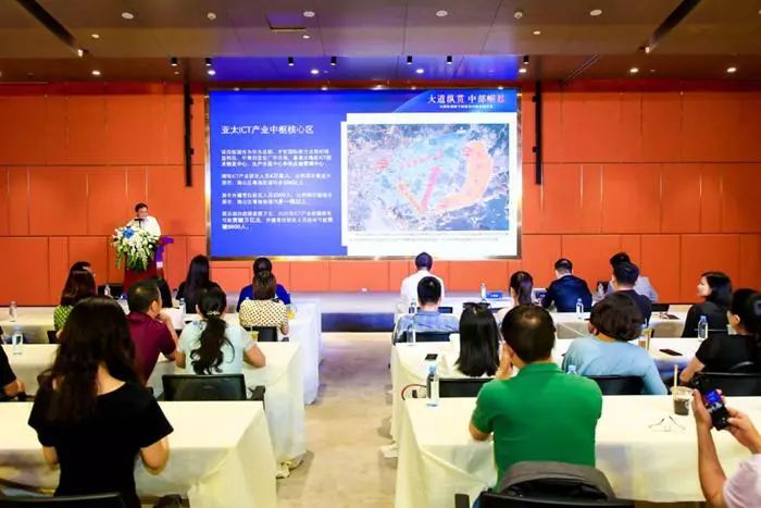 深圳华为坂田基地有几个区,华为坂田总部大楼