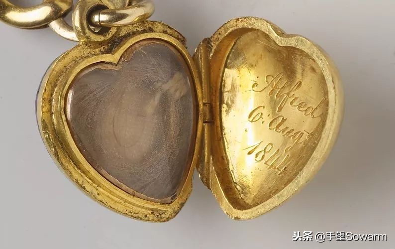 日不落帝国的君主，为爱让全国人民陪她守寡二十年