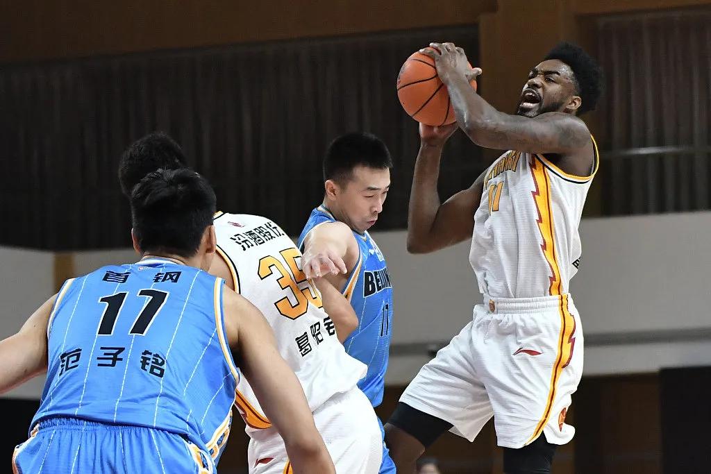 王骁辉绝杀广东,王骁辉打富兰克林