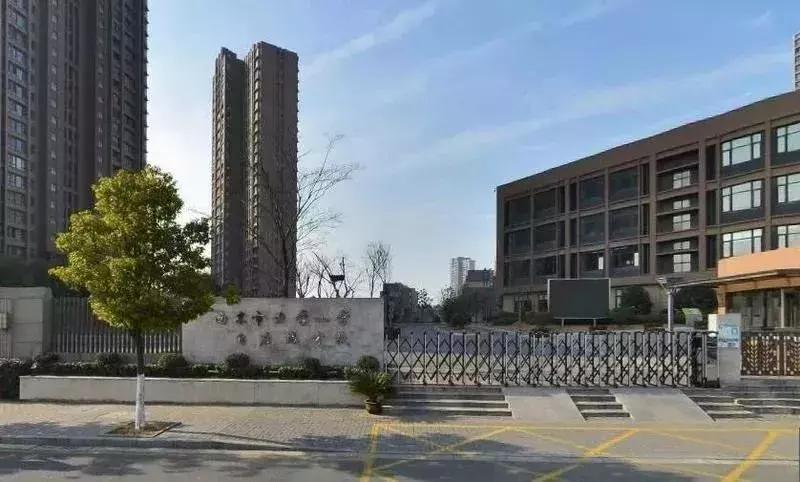 雨花台是雨花区吗,雨花台是中山陵吗