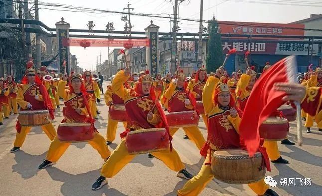 尧都贾得威风锣鼓,贾得威风锣鼓队表演视频