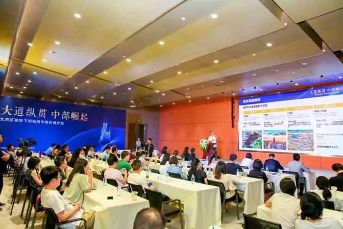 深圳华为坂田基地有几个区,华为坂田总部大楼