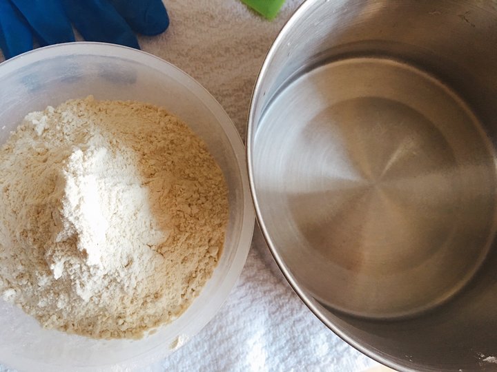 烤面筋第一次摆摊如何吸引人气,正宗烤面筋摆摊开店实用技术