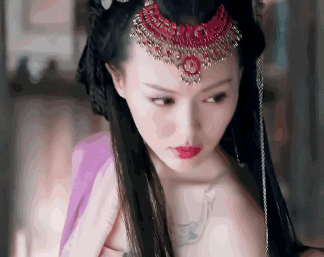 “奥运宝贝”的香艳上位史，和她背后的神秘大佬们