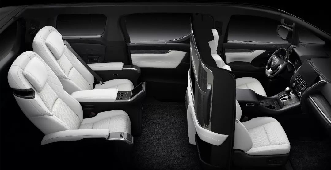 可能竞拍，才是雷克萨斯LM的正确卖车方式