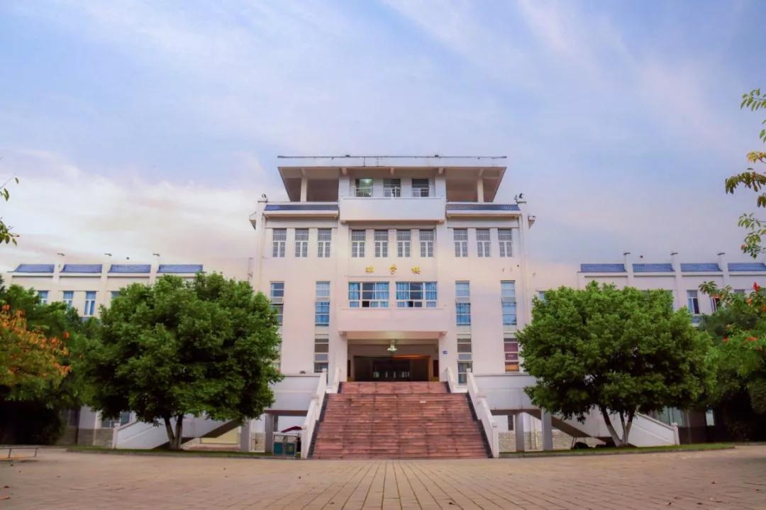 实力不输本科，成都这所国家示范高校被誉为专科版“双一流”大学