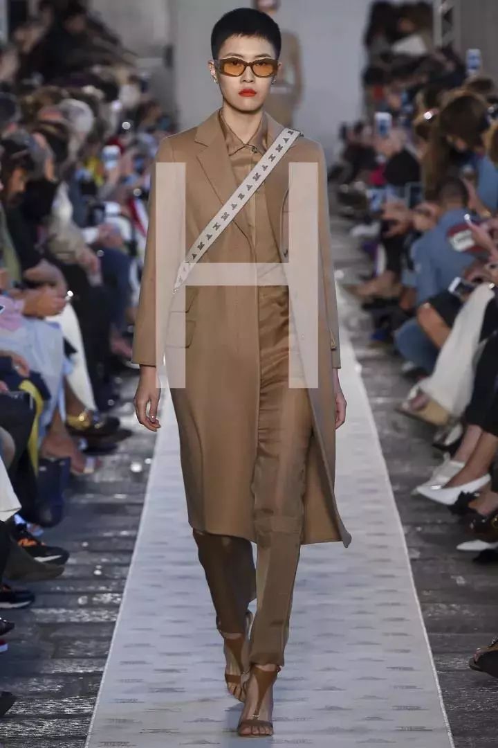 购买貂皮大衣,最推荐的大衣品牌