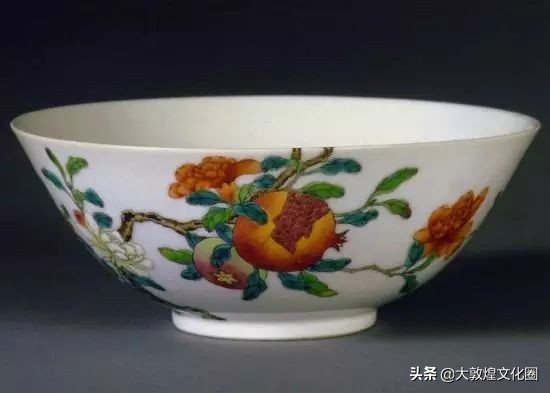 瓷之美高清图片大全,康熙和乾隆粉彩瓷盘哪个好
