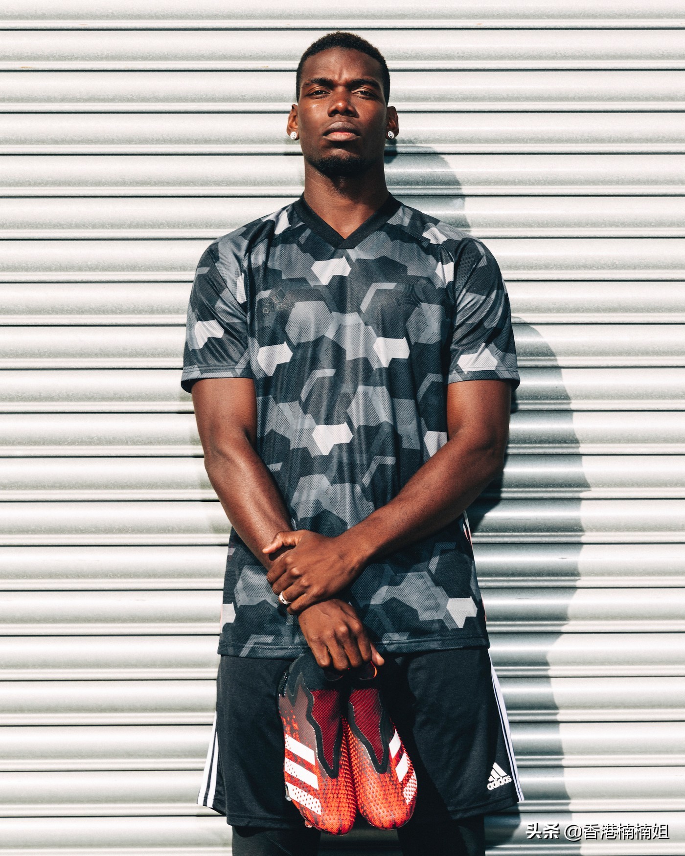 黑科技足球鞋,adidas科技bounce跑步鞋