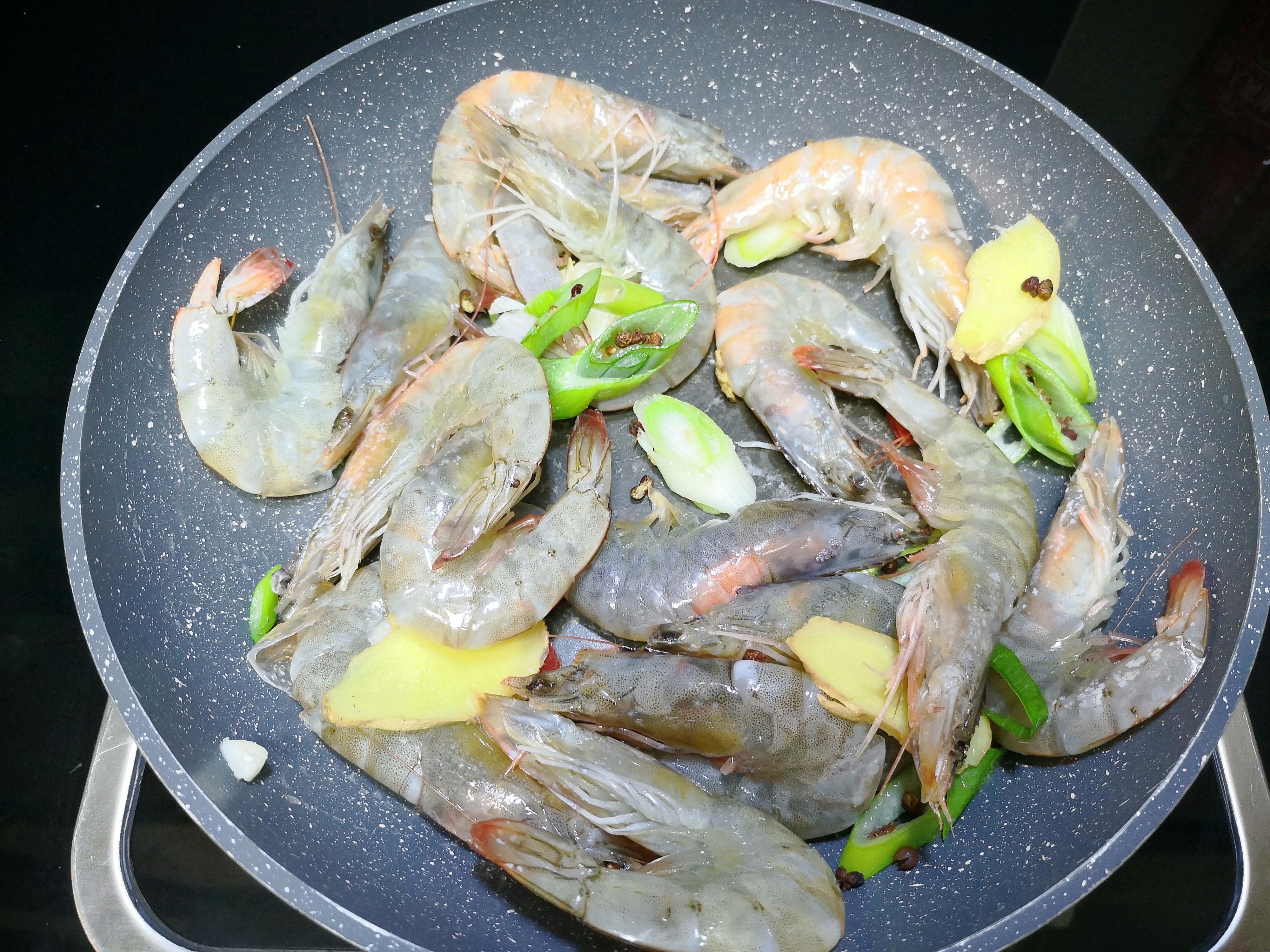 国宴大虾两吃的做法视频,国宴大师大虾的各种做法视频