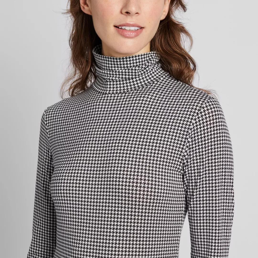 冬天下身穿暖和还是上身穿暖和,冬天想穿的很薄也保暖怎么穿