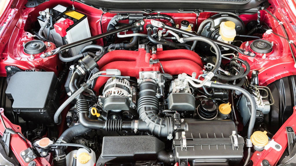 水平对置快吗,水平对置四缸发动机优缺点