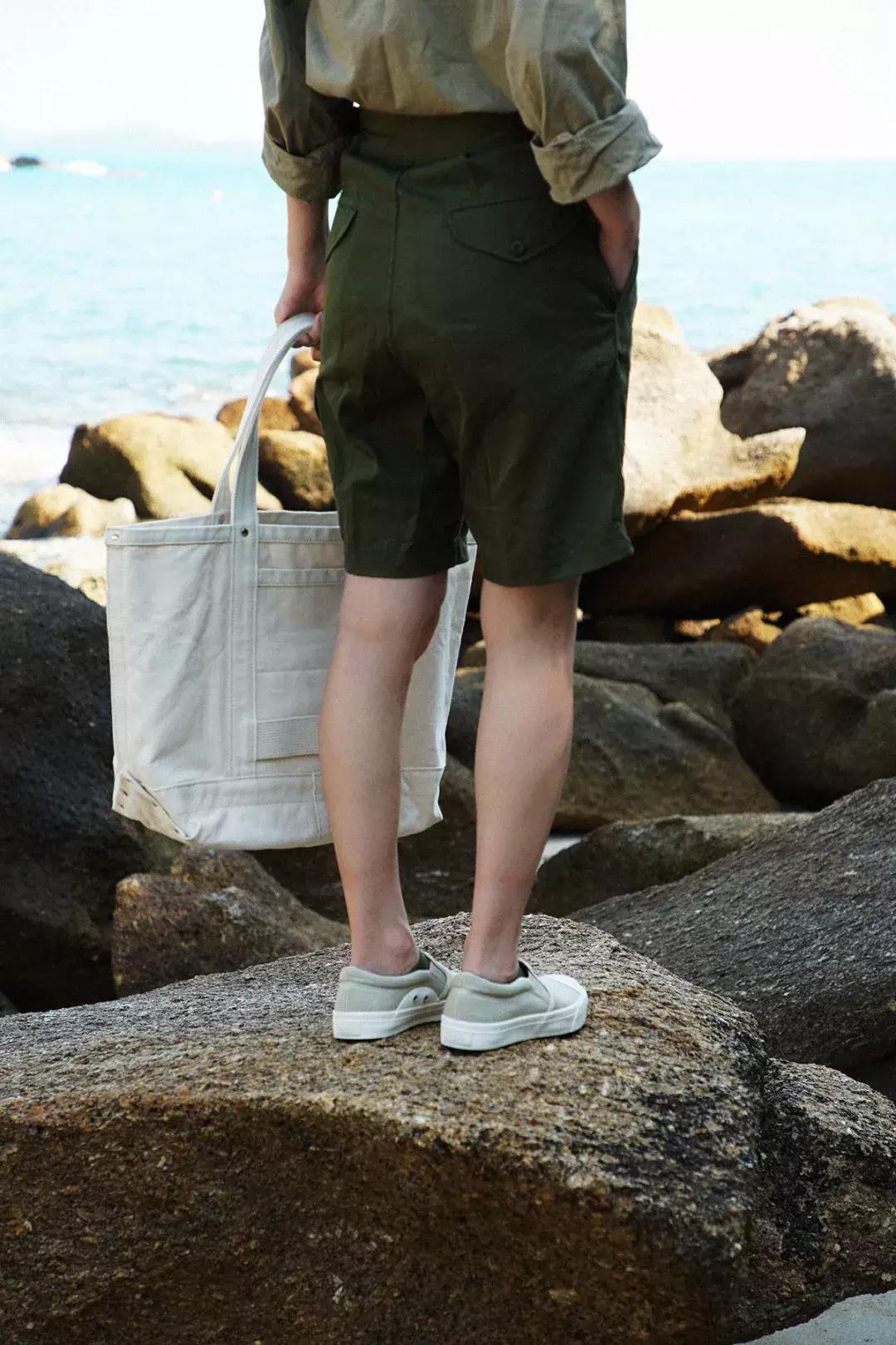 旅行中总会遇到形形色色的人,旅行中总是有两种人