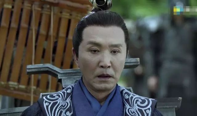 56岁老戏骨新戏开场即火,曾经眼袋都有戏的他,这次好像不一样?