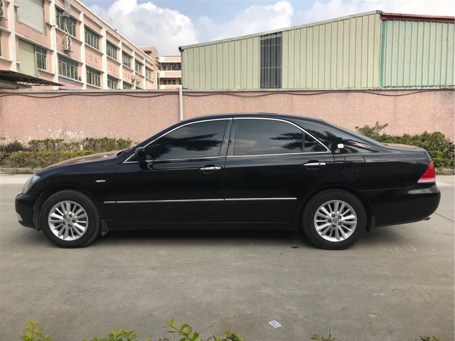 12代丰田皇冠3.0沙龙顶配版,丰田巅峰