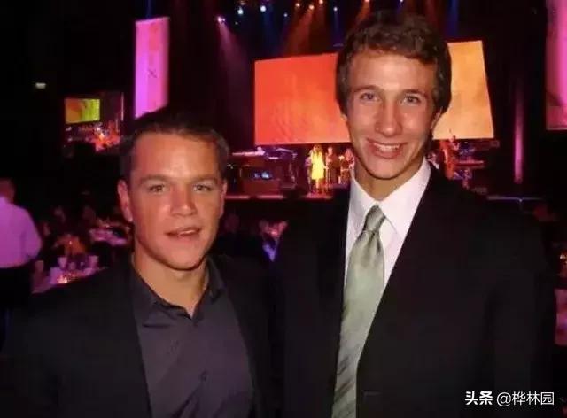 用零花钱给非洲挖了1000多口井，只因孩子眼泪，是那里最干净的水