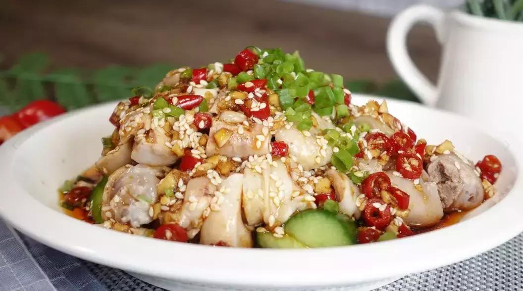 手把手教你做川味口水鸡麻辣鲜香,正宗口水鸡的做法大全集