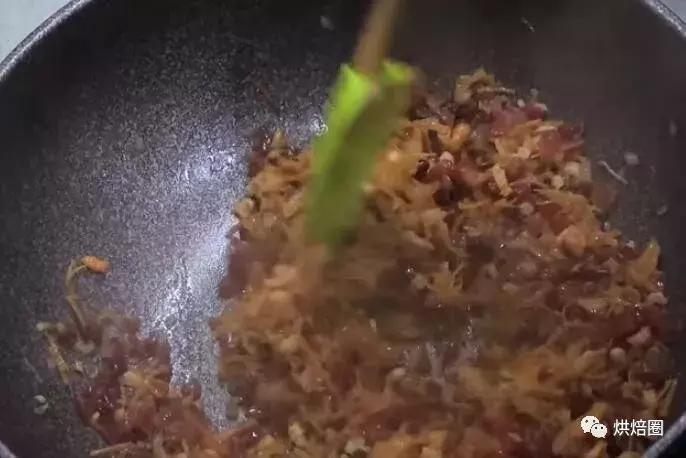 超好吃的广式萝卜糕附教程,现成萝卜糕怎么煎